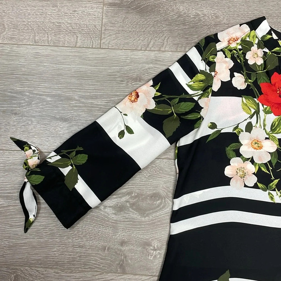 Zac & Rachel 3/4 Sleeve V-Neck Blouse Black White Striped Floral PM - Picture 4 of 15